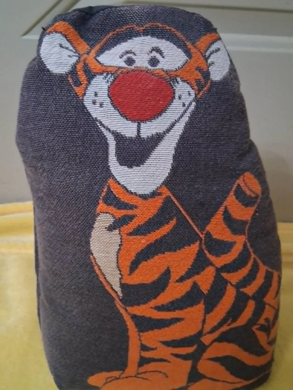 WINNIE THE POOH--TIGGER DECORATION